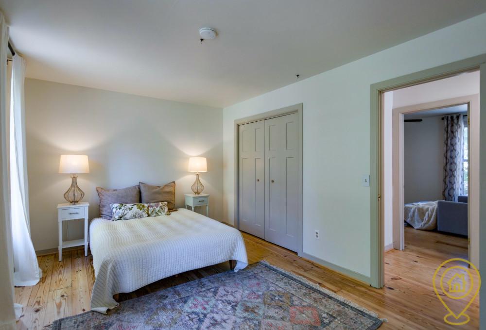 Selling Charming Colonial in Birdfield