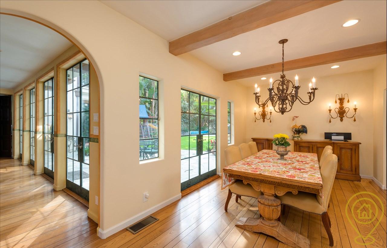 Private Estate Magnificent Views