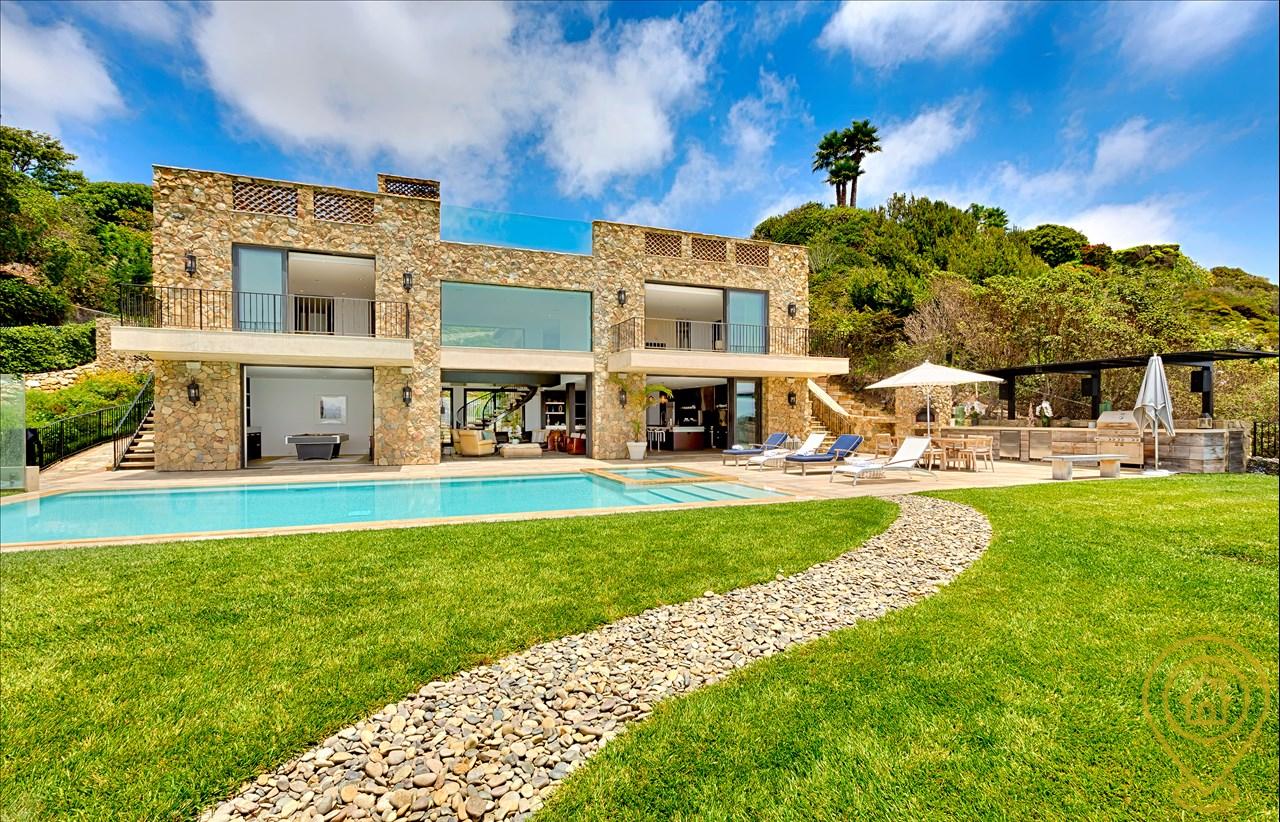 Walnut Park Apartments